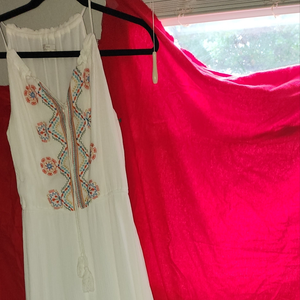 Maxi boho dress & Kathy Van Zeelend purse